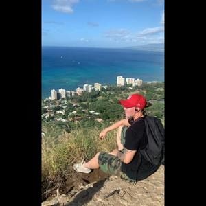 Meet your Posher, Caroline